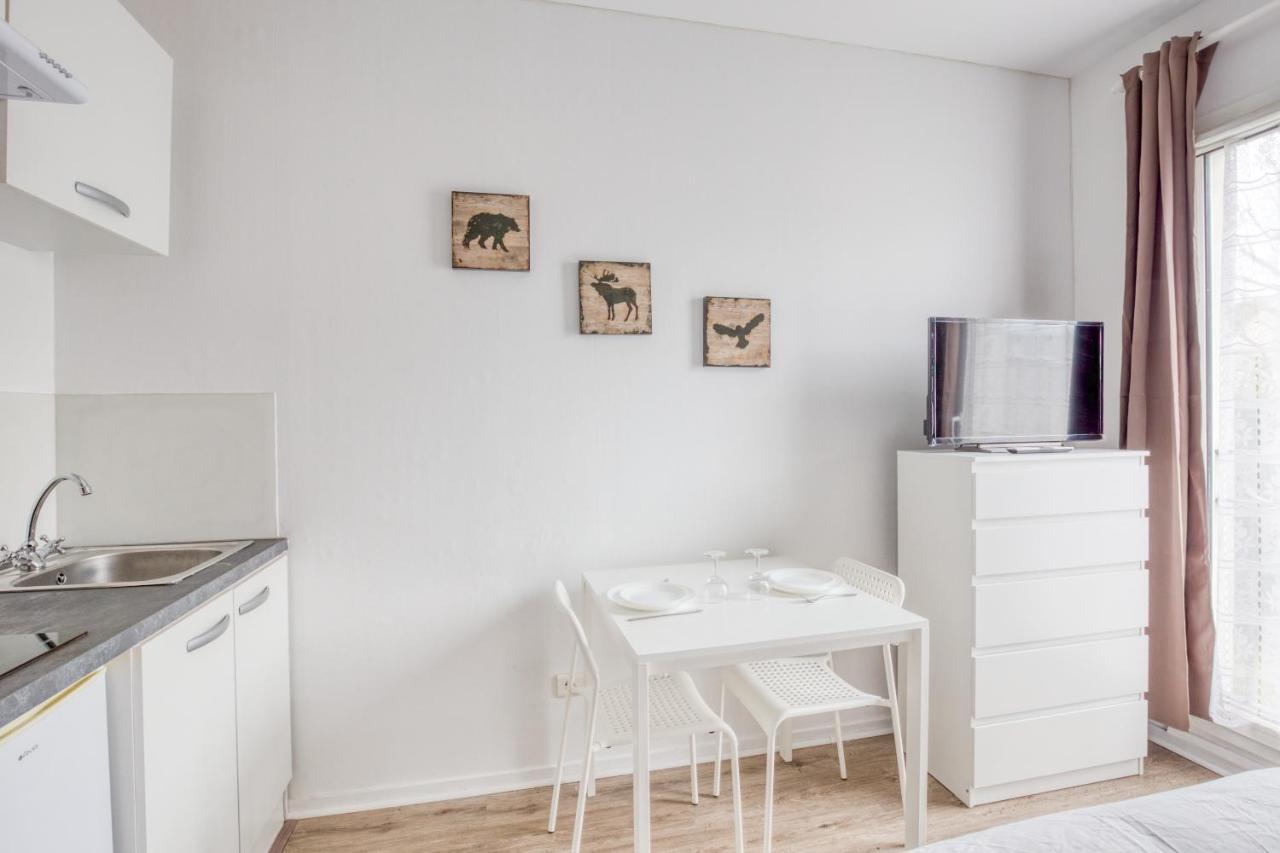 Le Petit Magny Apartment ภายนอก รูปภาพ